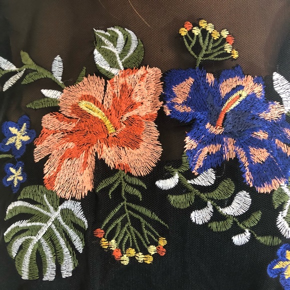 Solddd Outtt - Picture 3 of 4